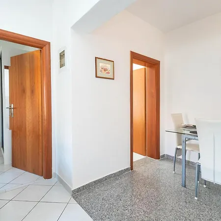 Swiss Apartamento Vodice